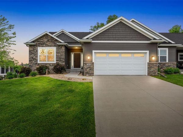 5889 Meadow Grass Circle SE, Cedar Rapids, IA 52403