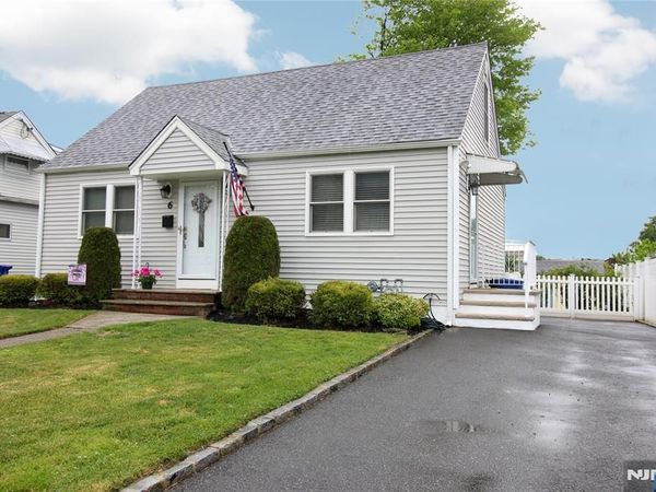 6 Knollwood Road, TOTOWA, NJ 07512