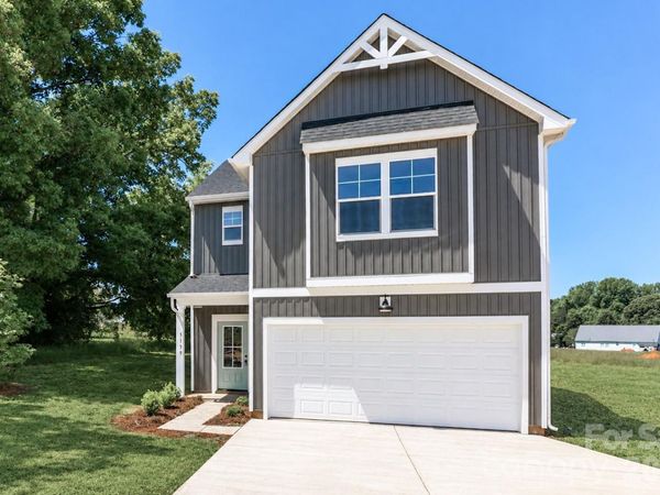 237 Third Creek Road , Statesville, NC 28678
