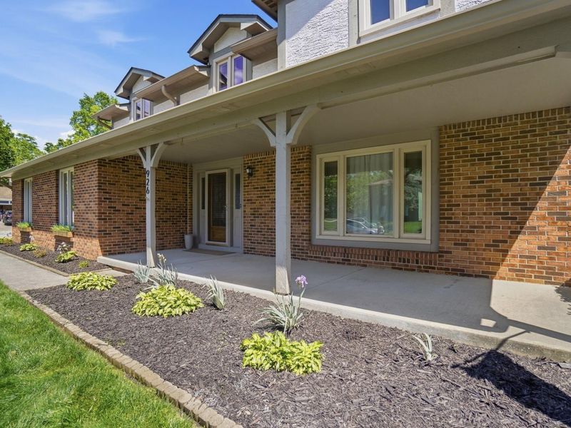 926 Prince William Lane, Westerville, OH 43081 Photo 2