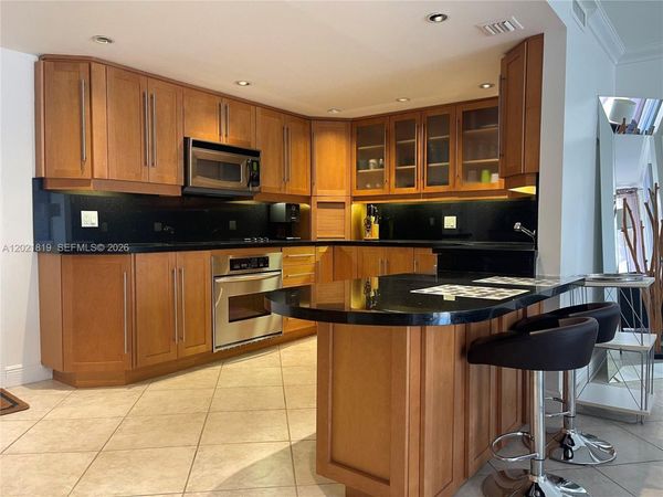 199 Ocean Lane Dr , Unit 413, Key Biscayne, FL 33149