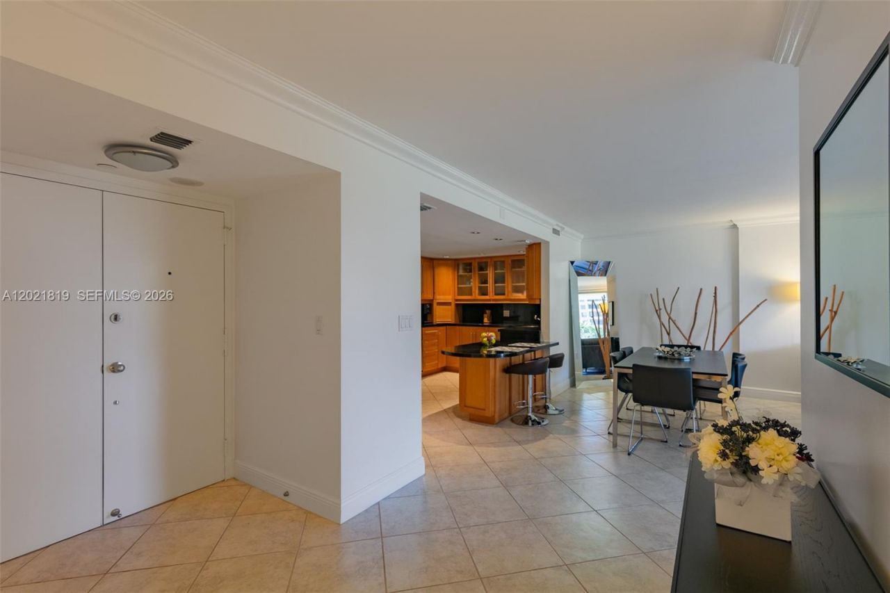 199 Ocean Lane Dr , Unit 413, Key Biscayne, FL 33149 Photo