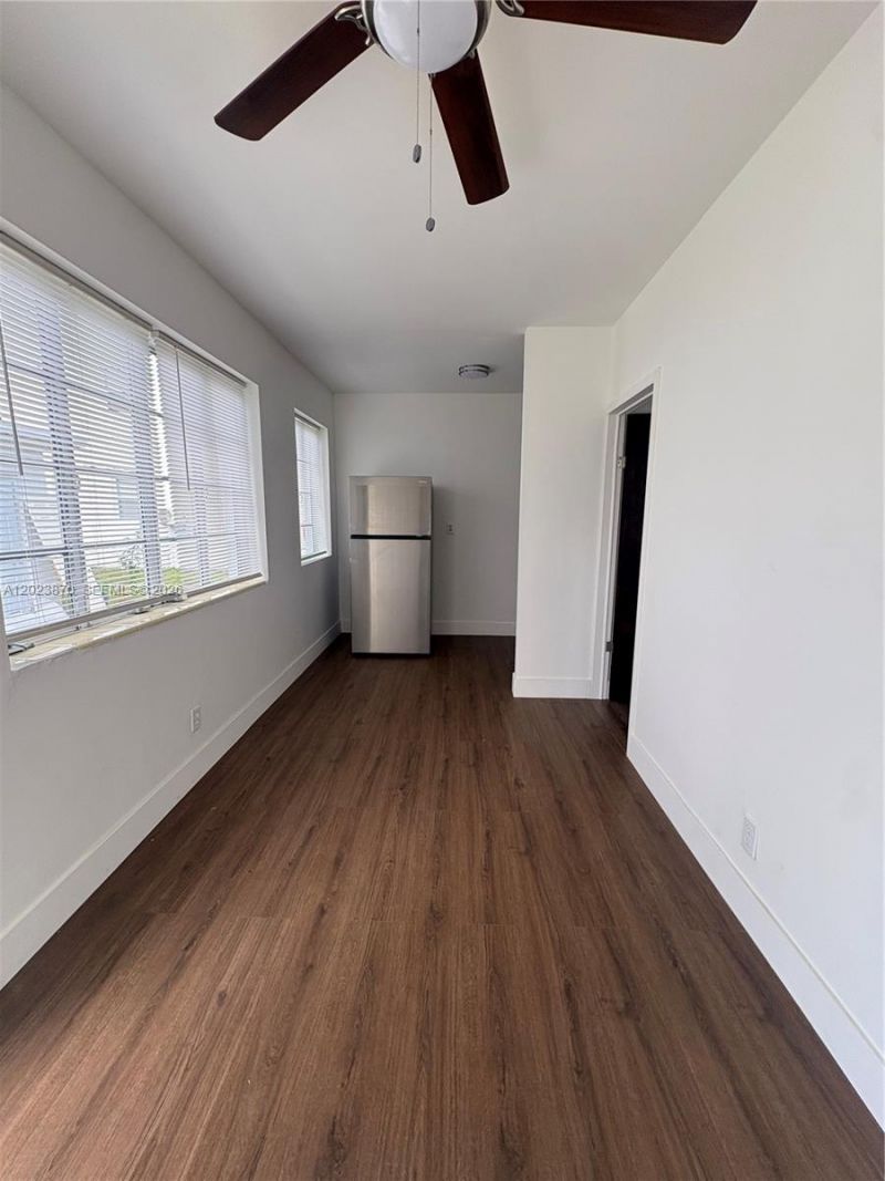 2052 SW 7th St , Unit 4, Miami, FL 33135 Photo