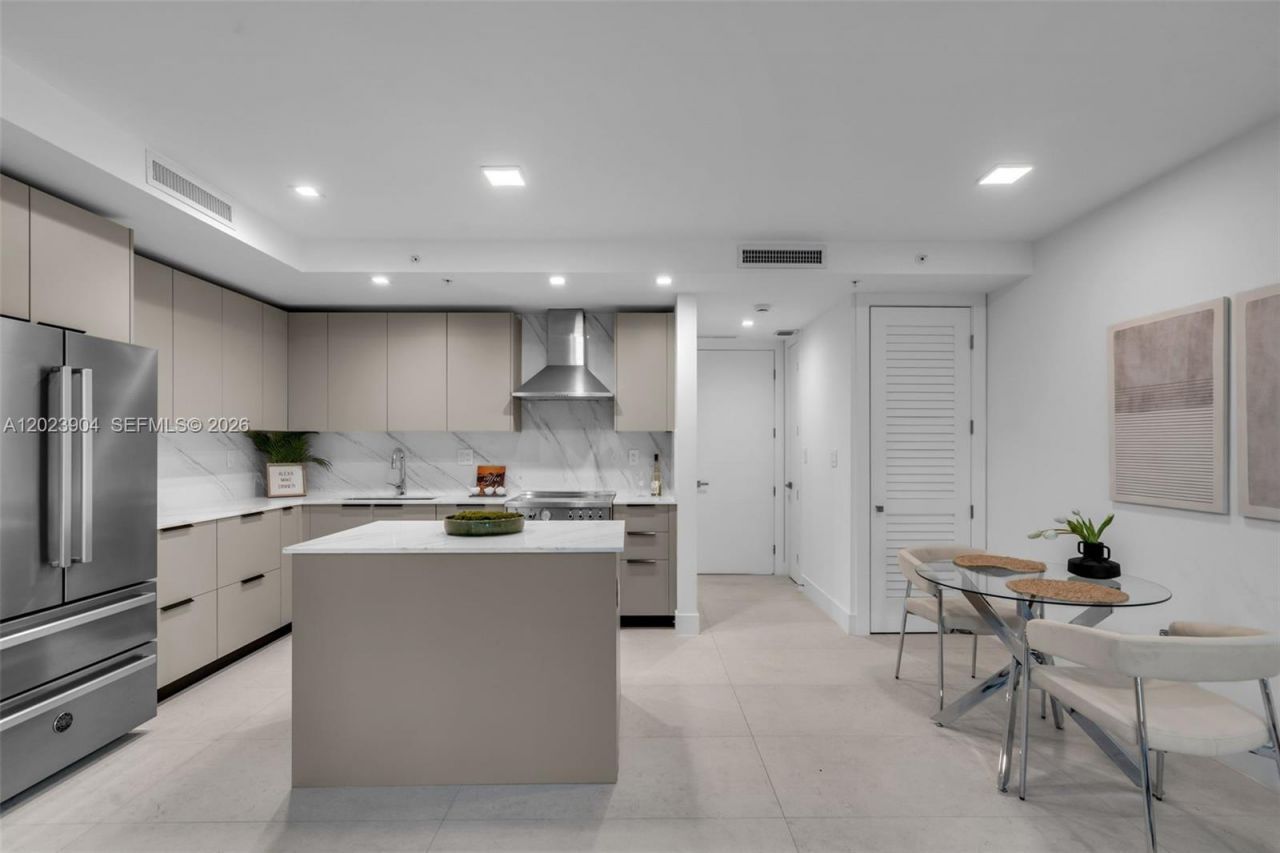 721 SW 11th Street , Unit G, Miami, FL 33129 Photo