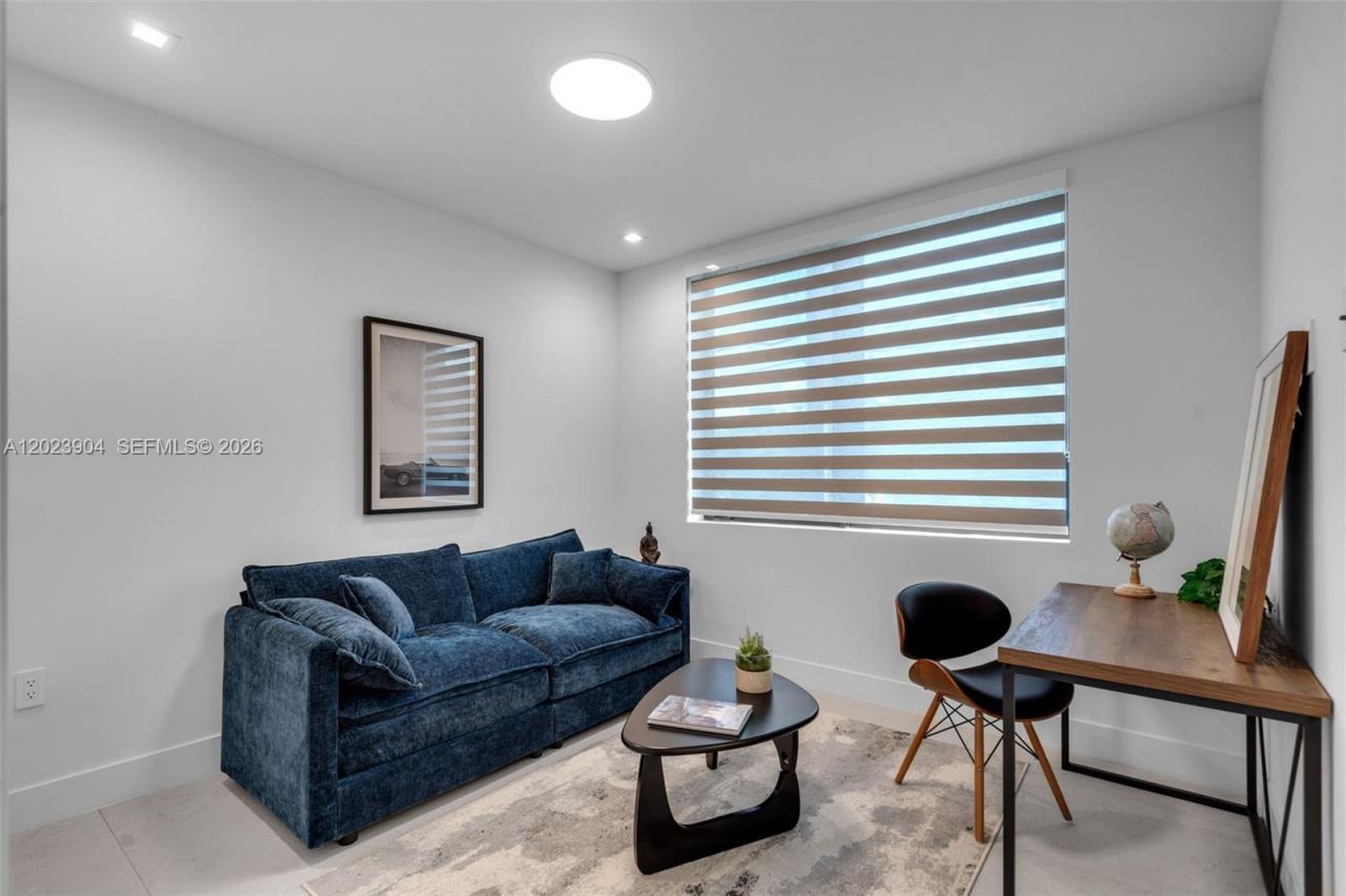 721 SW 11th Street , Unit G, Miami, FL 33129 Photo