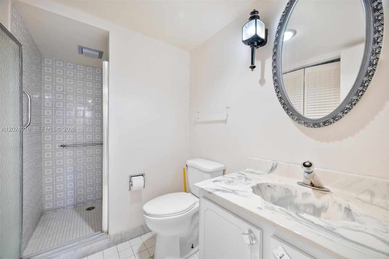 1865 S Ocean Dr, Unit 15L, Hallandale Beach, FL 33009 Photo