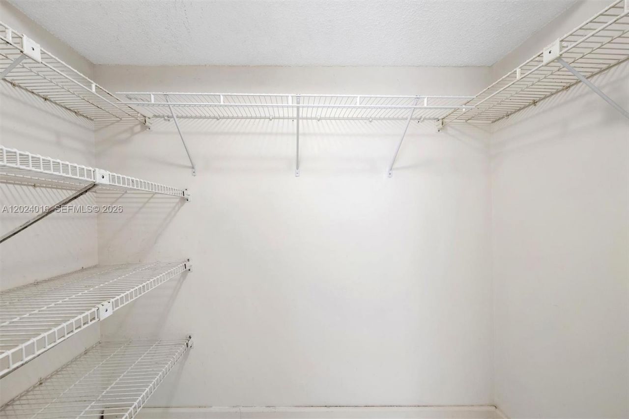 1865 S Ocean Dr, Unit 15L, Hallandale Beach, FL 33009 Photo