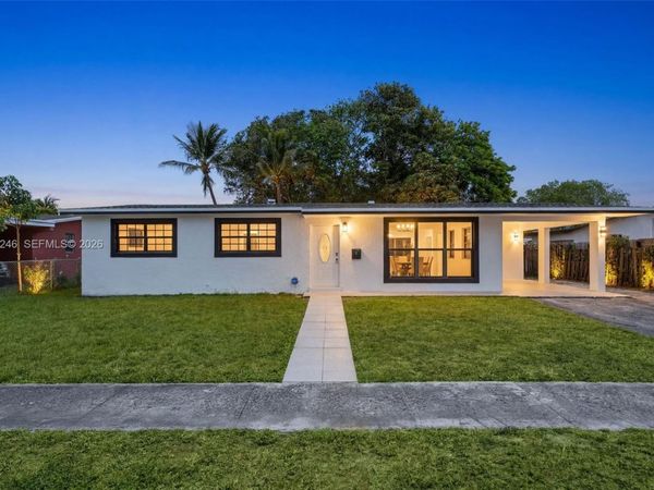 4830 NW 13th St, Lauderhill, FL 33313