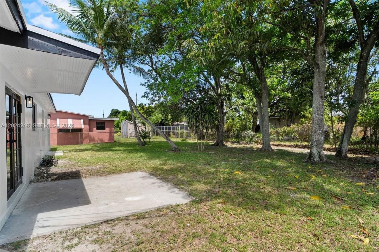 4830 NW 13th St, Lauderhill, FL 33313 Photo