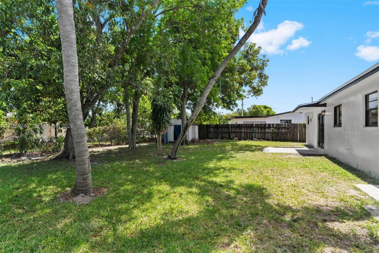 4830 NW 13th St, Lauderhill, FL 33313 Photo