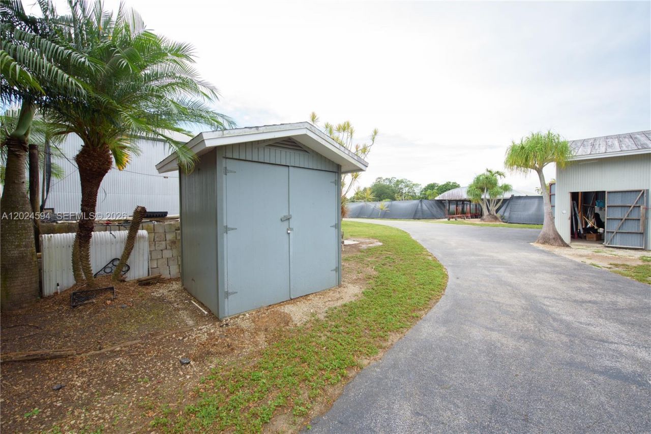 17355 SW 256th St , Homestead, FL 33031 Photo