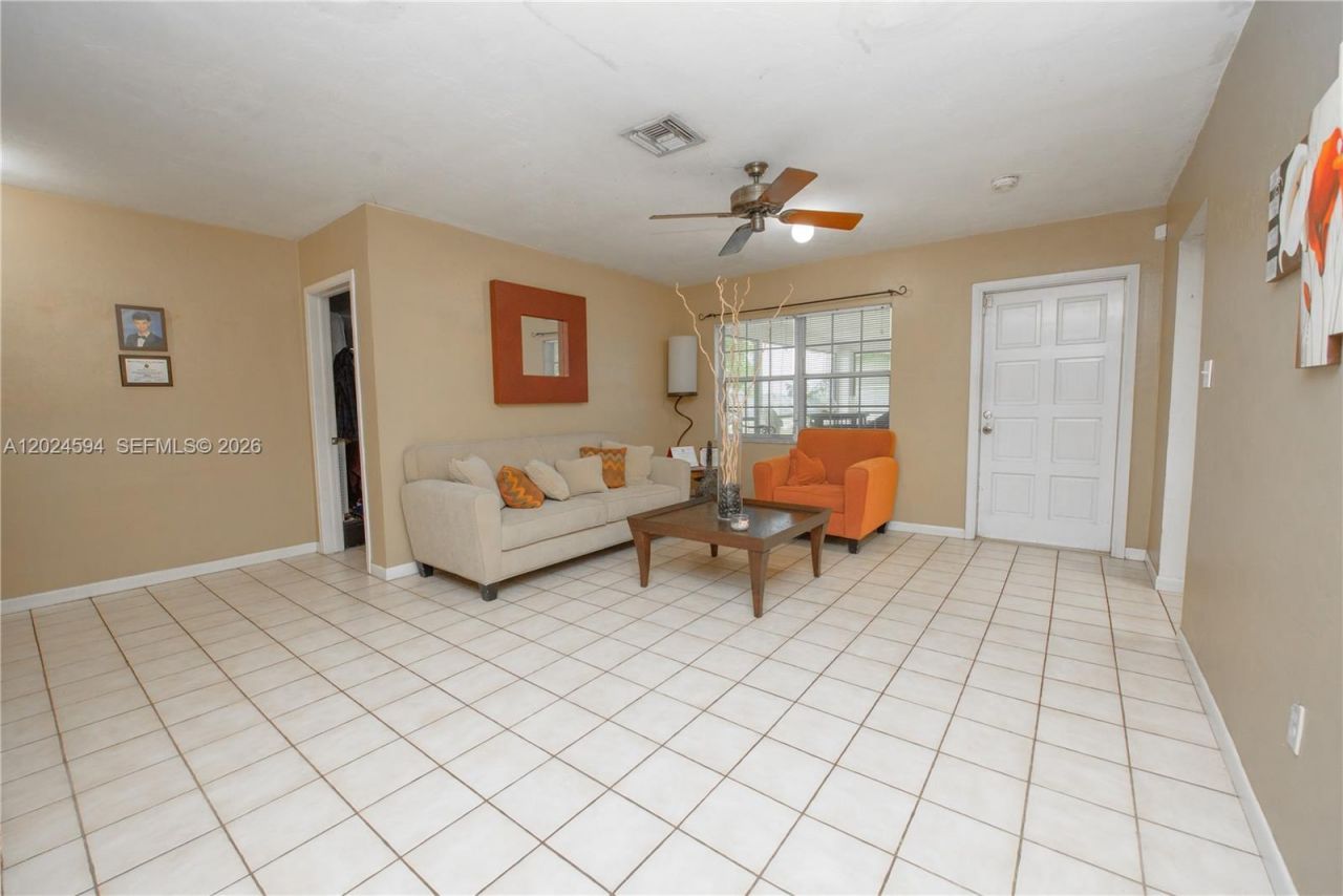 17355 SW 256th St , Homestead, FL 33031 Photo