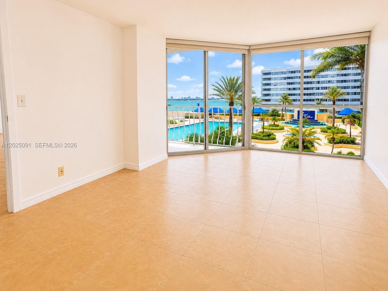 7601 E Treasure Dr , Unit 622, North Bay Village, FL 33141 Photo