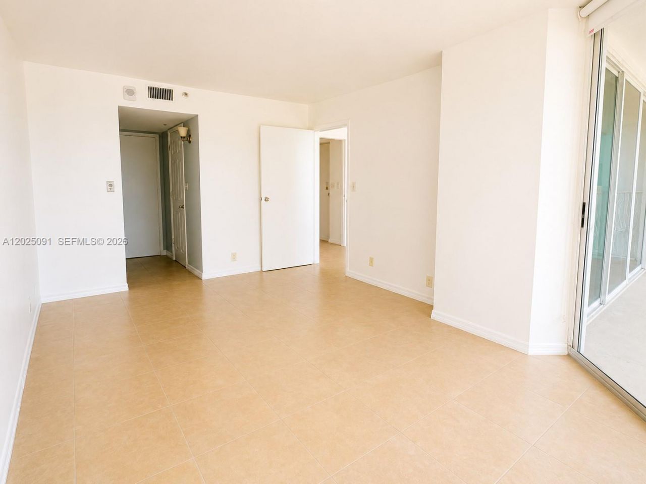 7601 E Treasure Dr , Unit 622, North Bay Village, FL 33141 Photo