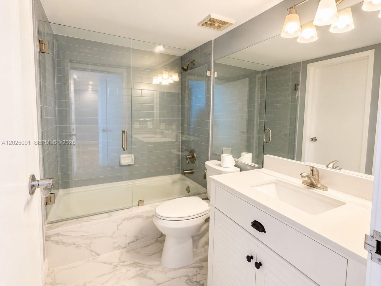7601 E Treasure Dr , Unit 622, North Bay Village, FL 33141 Photo