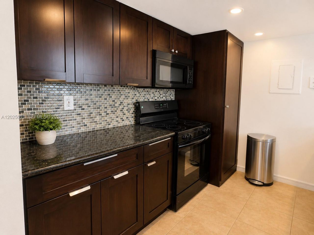 7601 E Treasure Dr , Unit 622, North Bay Village, FL 33141 Photo