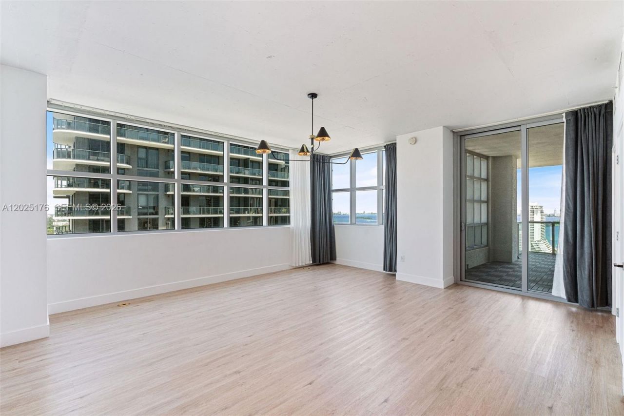 3301 NE 1st Ave , Unit H2215, Miami, FL 33137 Photo