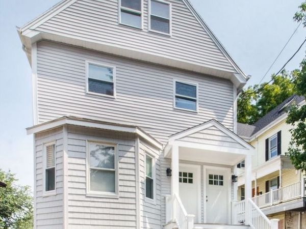 30-32 Oakland St, Newton, MA 02458