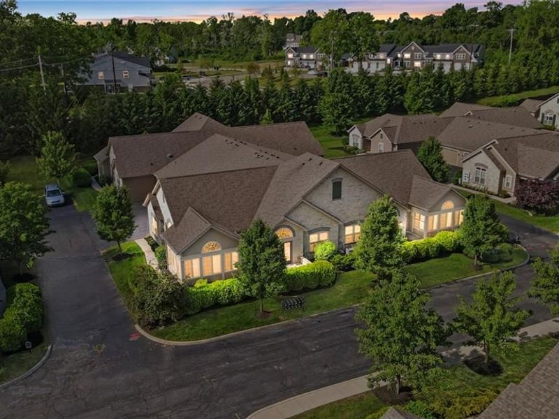 2419 Locust Hill Boulevard, Beavercreek, OH 45431 Photo 1