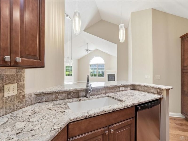 2419 Locust Hill Boulevard, Beavercreek, OH 45431 Photo 11