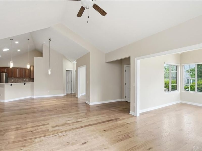 2419 Locust Hill Boulevard, Beavercreek, OH 45431 Photo 4