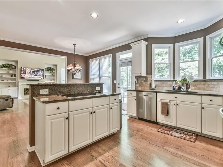 Property Image 11