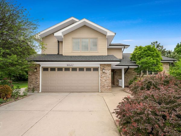 9041 Sunrise Lane , Orland Park, IL 60462
