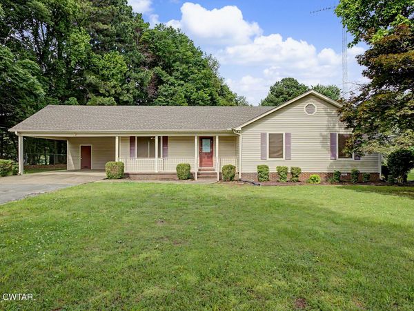 1074 Old Humboldt Road , Jackson, TN 38305