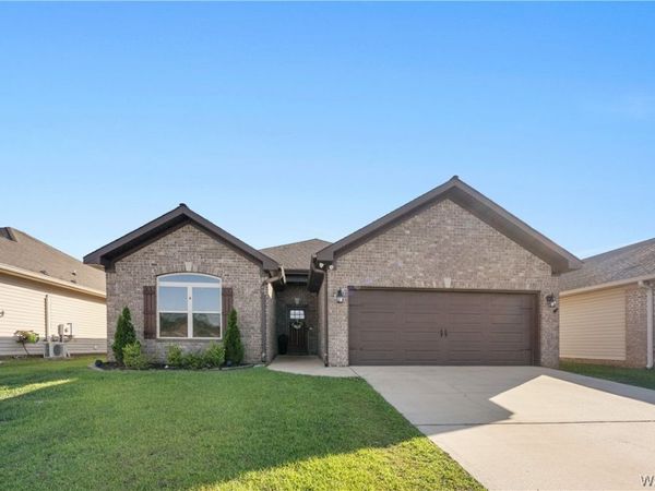 12606 Cottage Lane, Northport, AL 35475