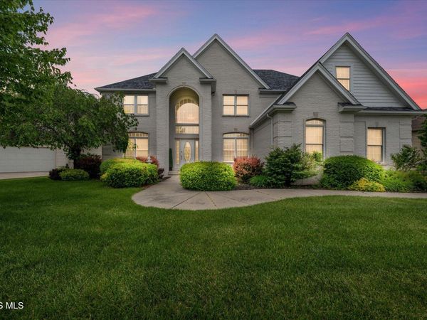 5667 Walnut Cove Road, Sylvania, OH 43560