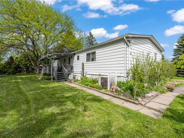728 Bass Run Lane , Hamlin, NY 14464
