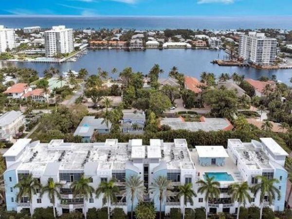 365 SE 6th Avenue, Unit 203, Delray Beach, FL 33483