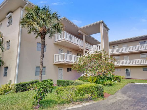 2640 S Garden Dr Drive S, Unit 301, Lake Worth, FL 33461