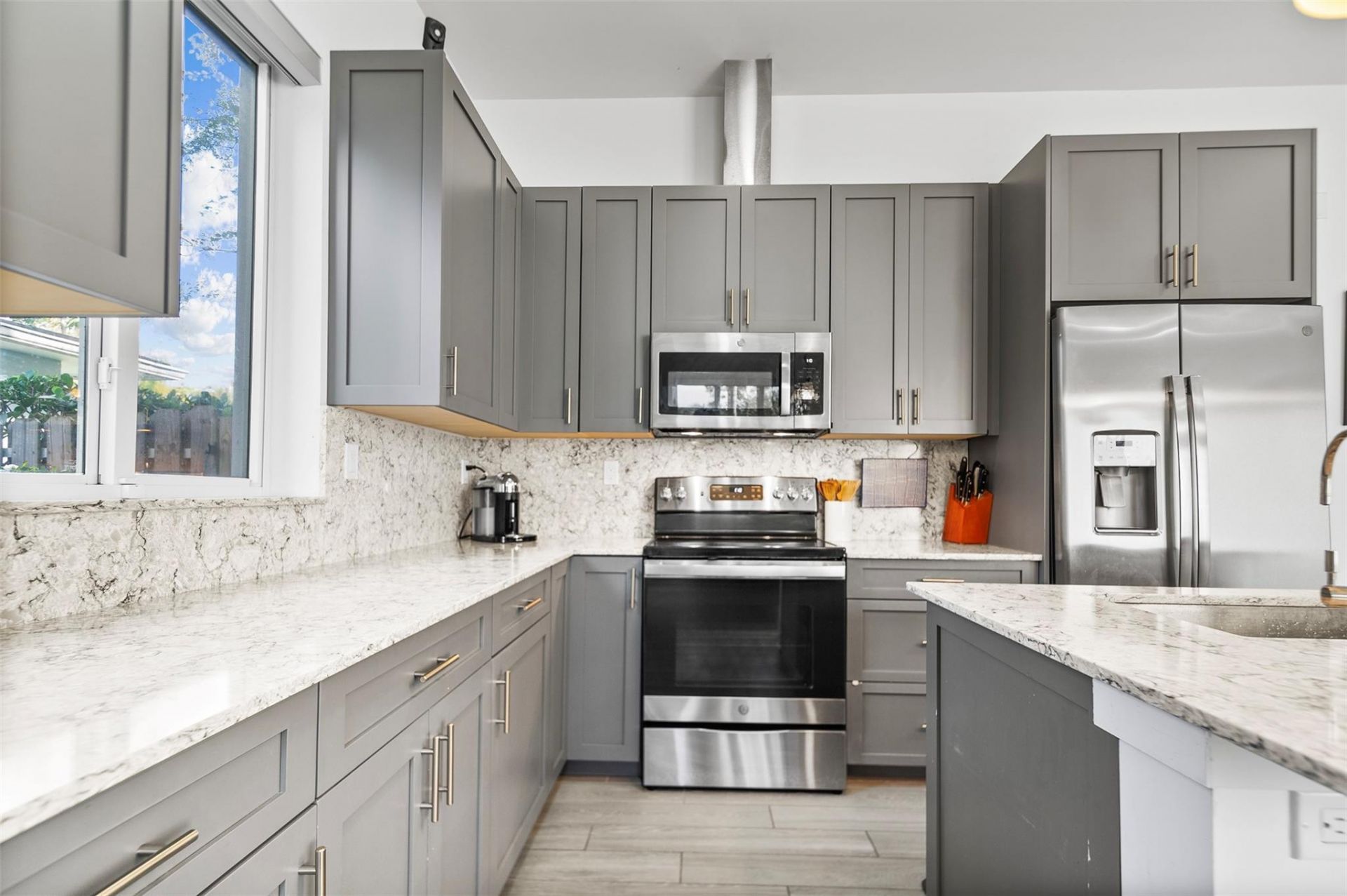1110 NE 14th Avenue, Fort Lauderdale, FL 33304 Photo