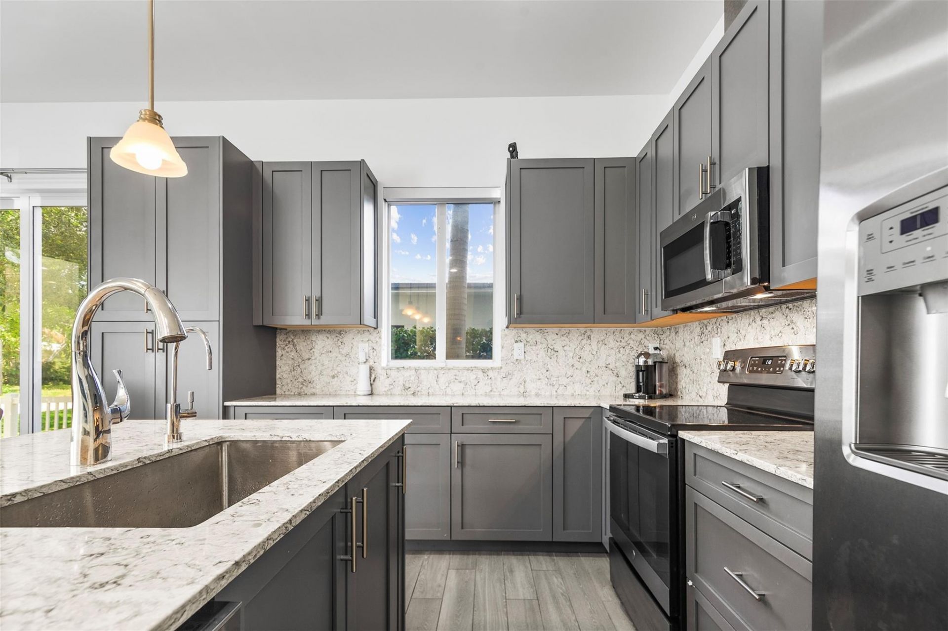 1110 NE 14th Avenue, Fort Lauderdale, FL 33304 Photo