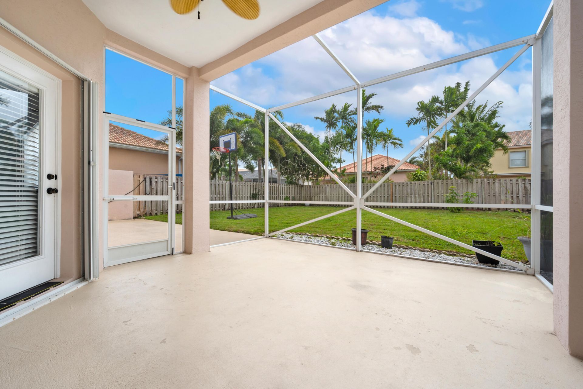 3190 El Camino Real, West Palm Beach, FL 33409 Photo