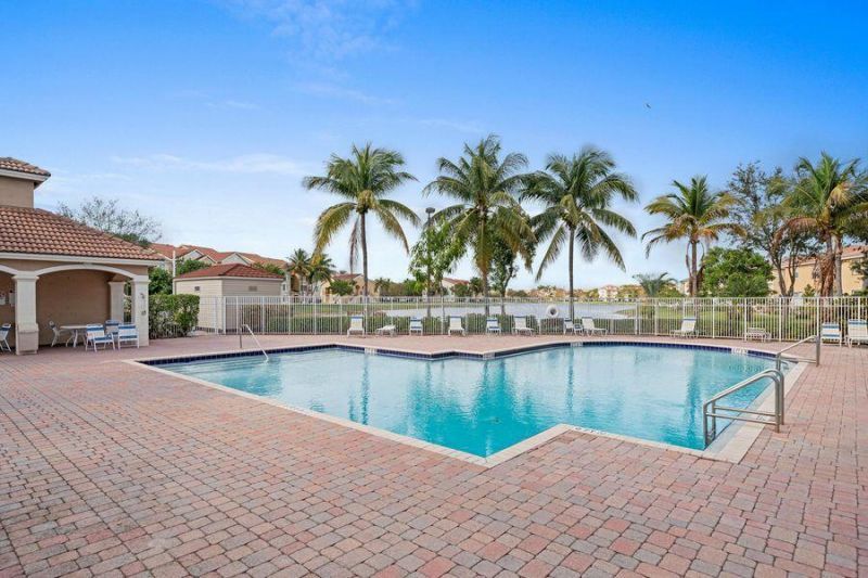 3190 El Camino Real, West Palm Beach, FL 33409 Photo