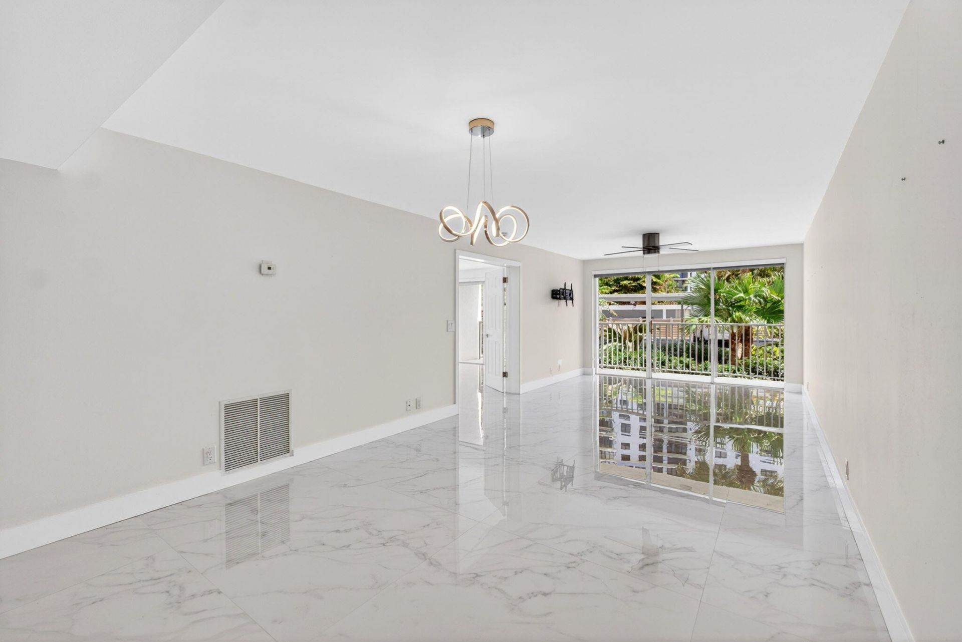 3901 S Flagler Drive, Unit 105, West Palm Beach, FL 33405 Photo