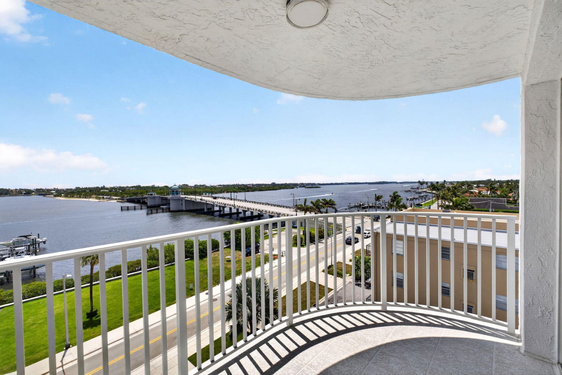 3901 S Flagler Drive, Unit 703, West Palm Beach, FL 33405 Photo
