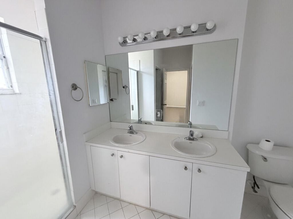 933 NE 42nd Avenue, Homestead, FL 33033 Photo