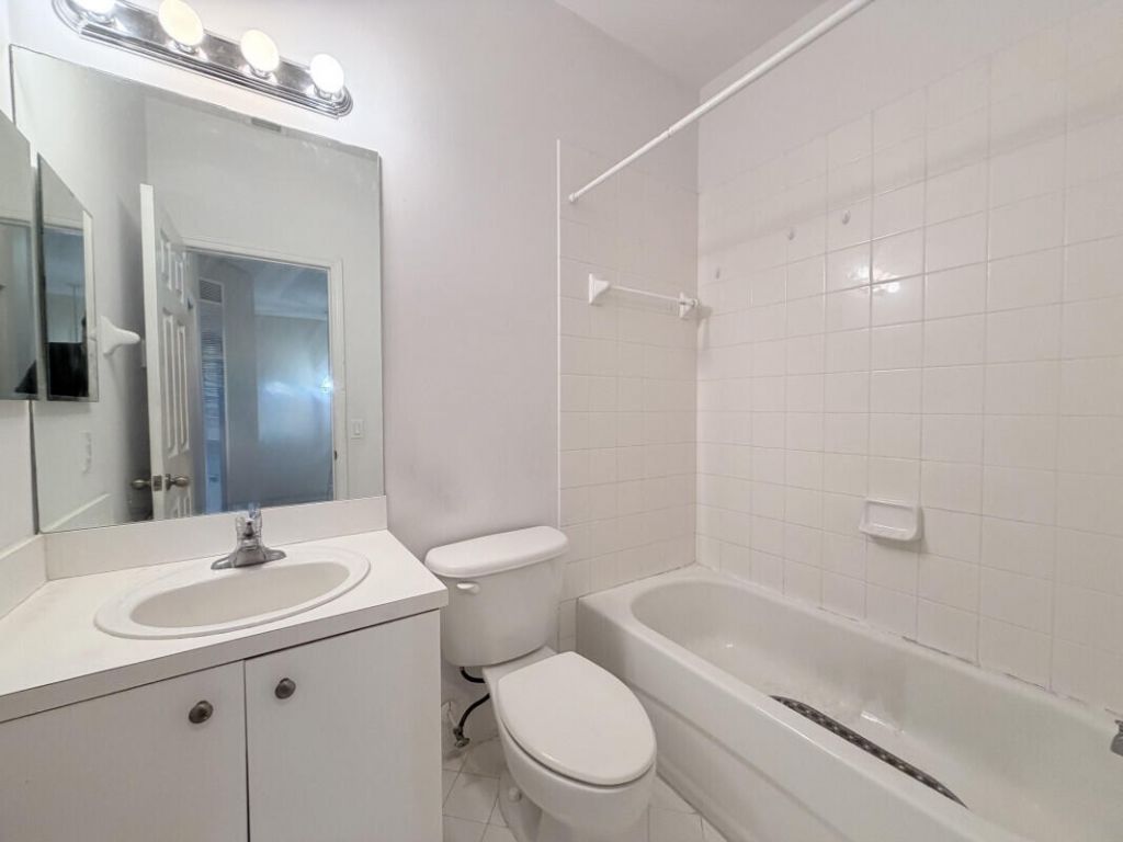 933 NE 42nd Avenue, Homestead, FL 33033 Photo