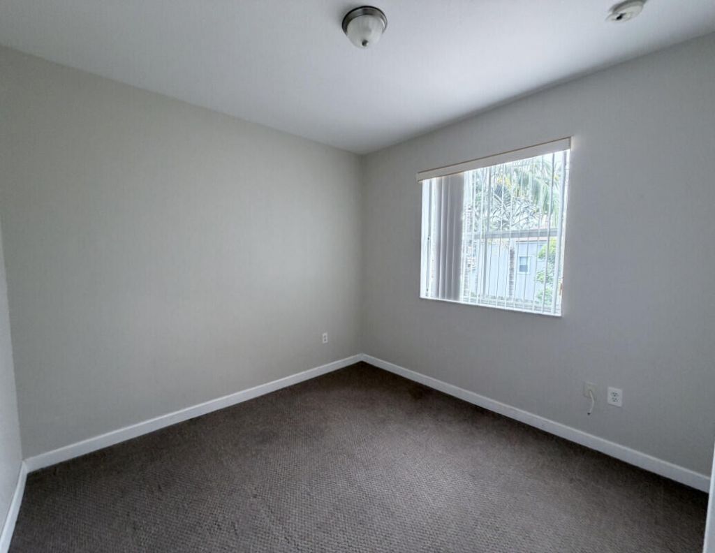933 NE 42nd Avenue, Homestead, FL 33033 Photo