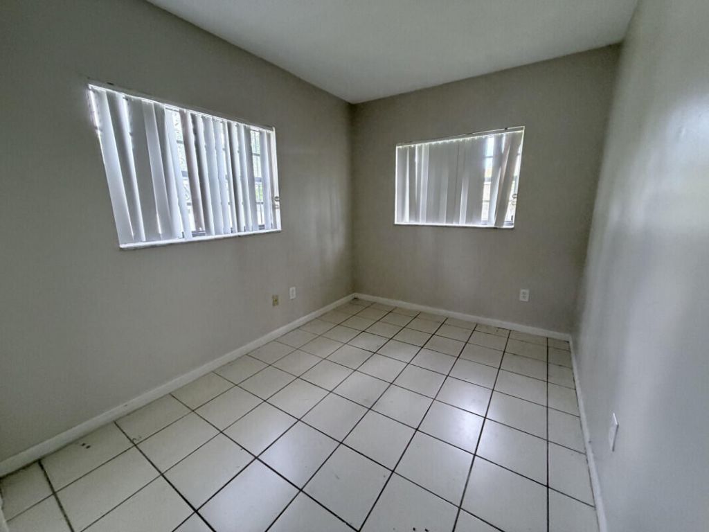 639 SW 3rd Terrace, Homestead, FL 33034 Photo