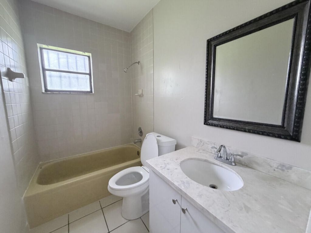639 SW 3rd Terrace, Homestead, FL 33034 Photo