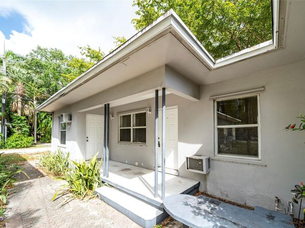 115 NE 4th Street, Unit 3, Fort Lauderdale, FL 33301