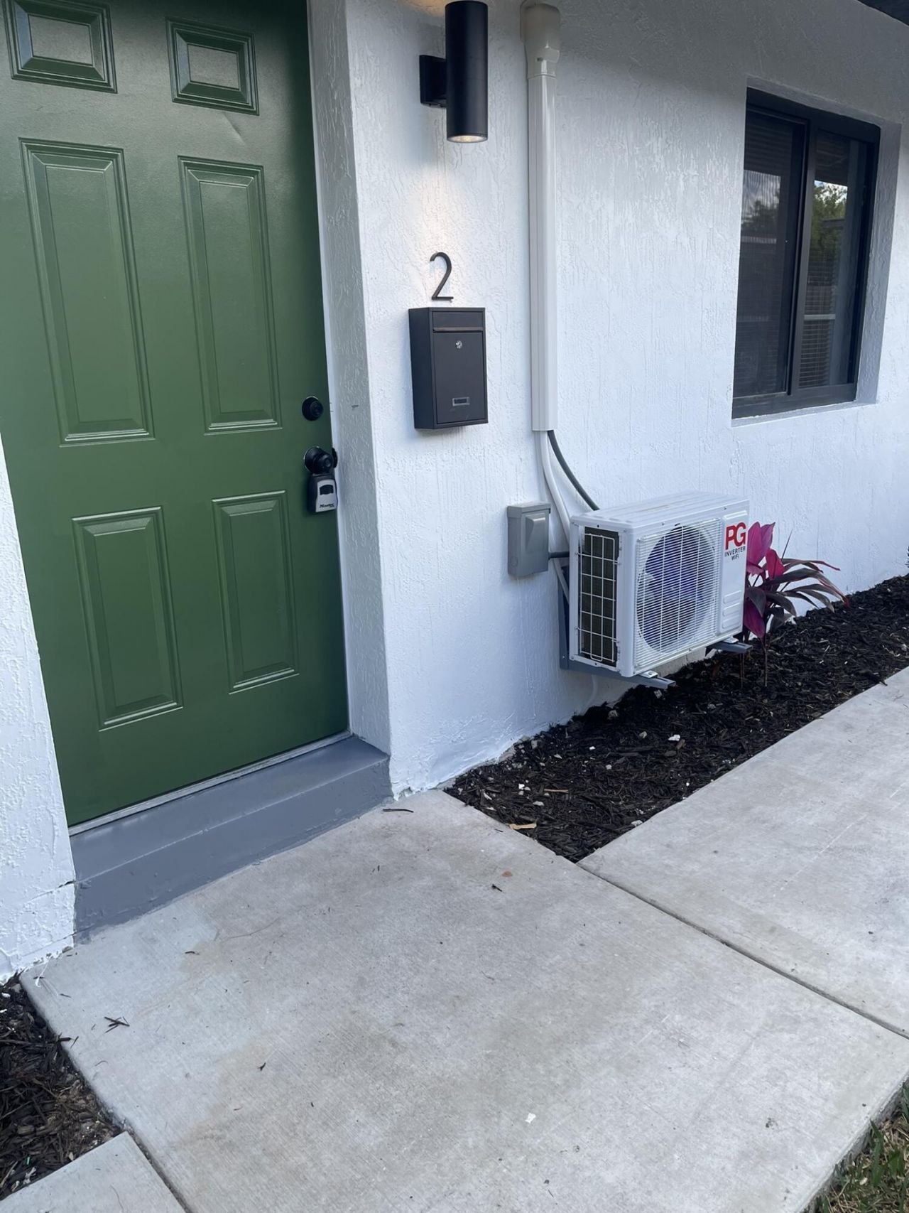 880 NW 8th Avenue, Pompano Beach, FL 33060 Photo