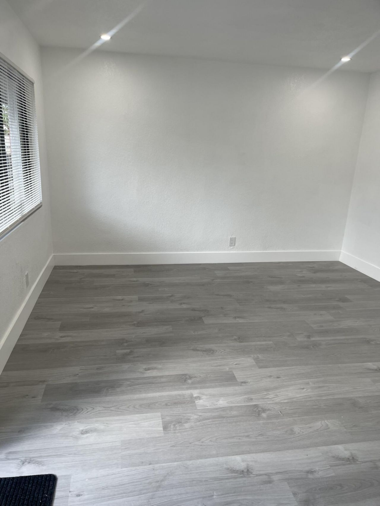 880 NW 8th Avenue, Pompano Beach, FL 33060 Photo