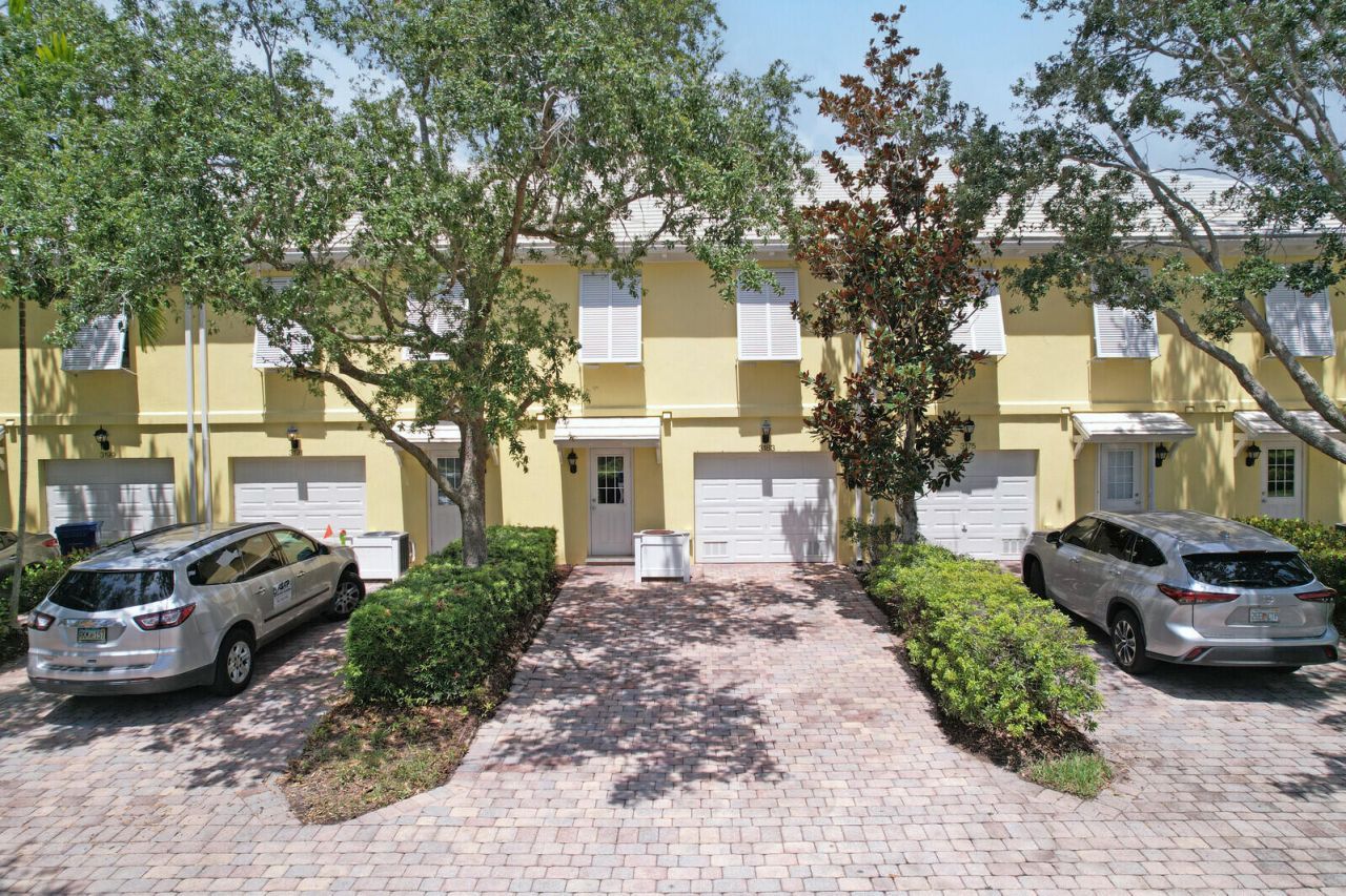 3183 E Community Drive, Jupiter, FL 33458 Photo