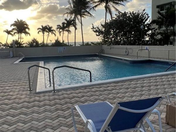 1800 S Ocean Boulevard, Unit 501, Lauderdale-By-The-Sea, FL 33062