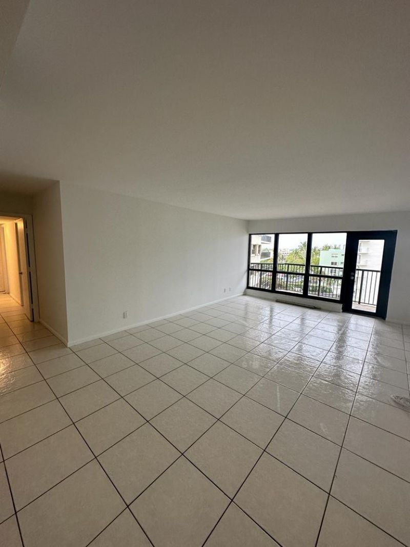 1800 S Ocean Boulevard, Unit 501, Lauderdale by the Sea, FL 33062 Photo